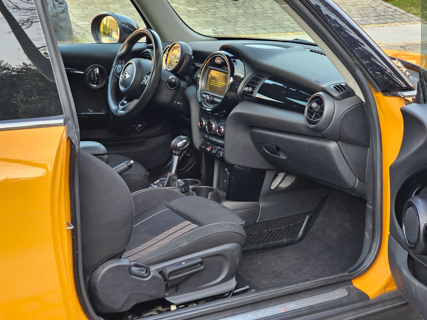 MINI COOPER S 2.0 HB F56 - Imagen 14