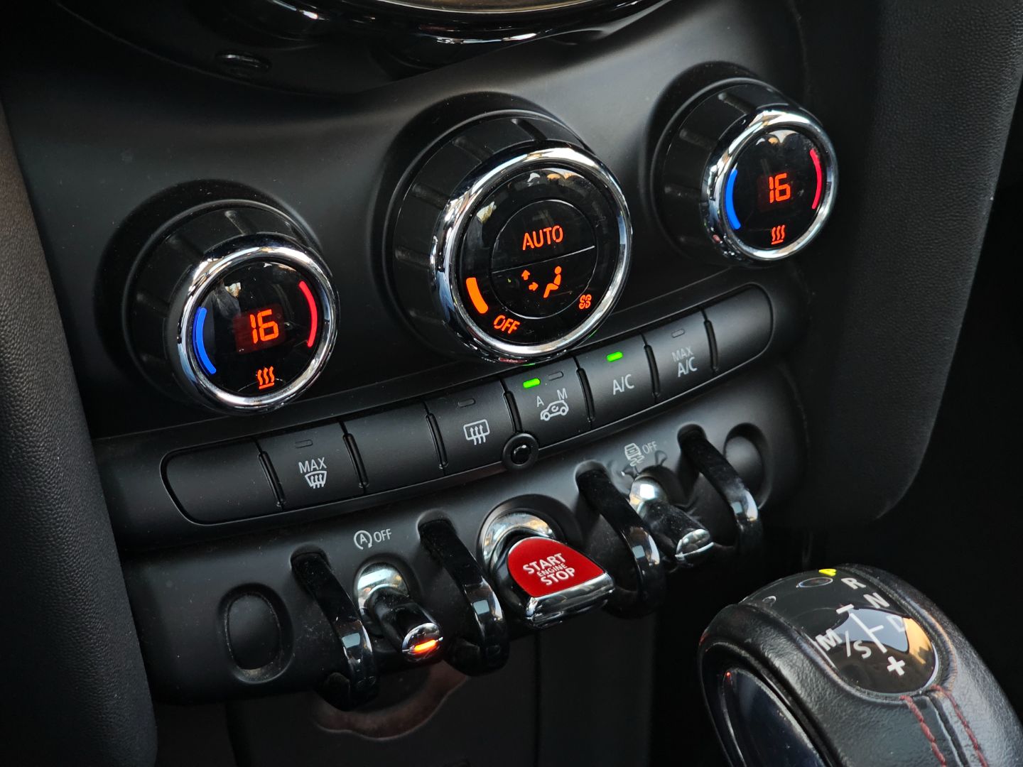 MINI COOPER S 2.0 HB F56 - Imagen 18