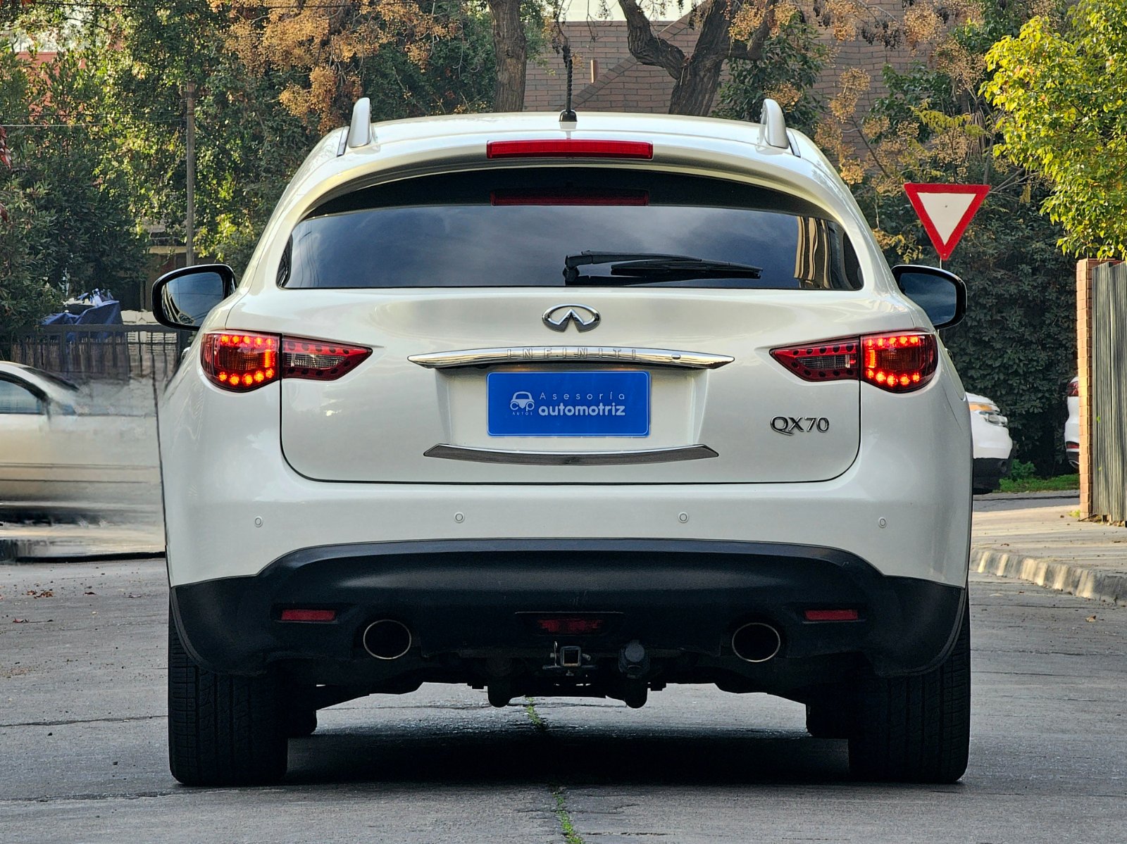 INFINITI QX70 3.7L AUT 4WD - Imagen 5