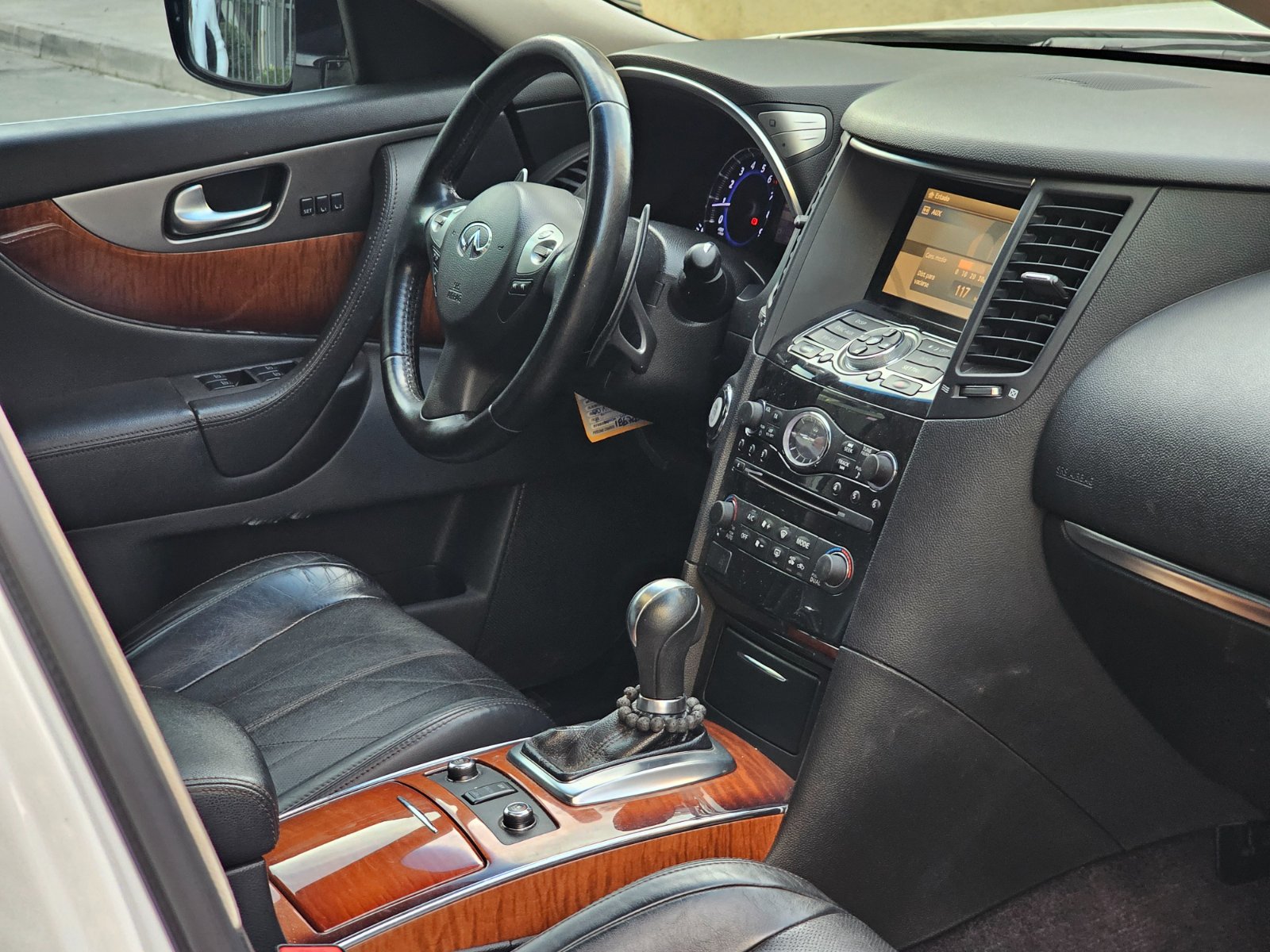 INFINITI QX70 3.7L AUT 4WD - Imagen 17