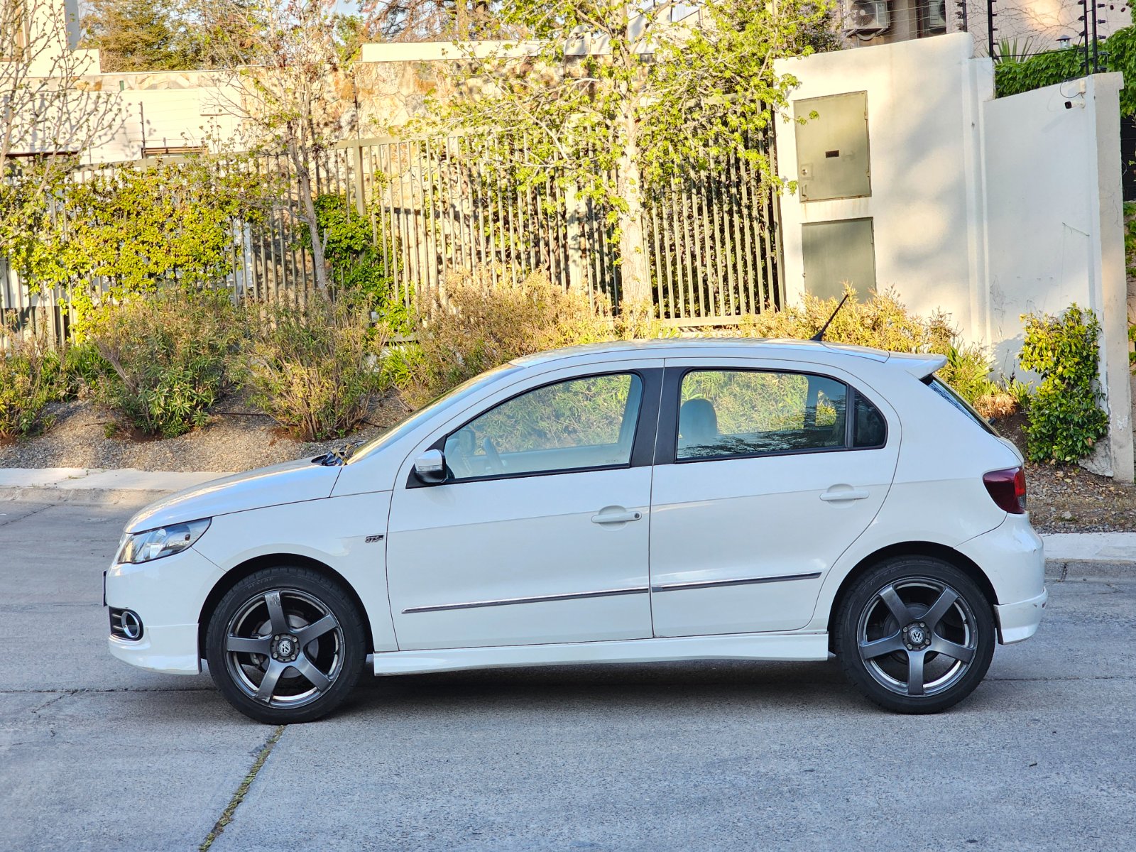 VOLKSWAGEN GOL 1.6 GTS - Imagen 10