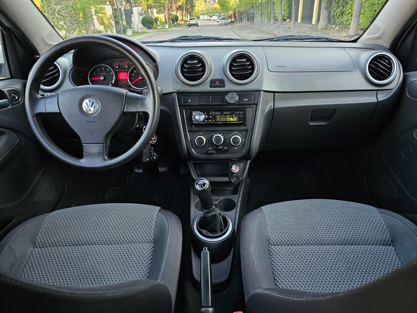 VOLKSWAGEN GOL 1.6 GTS - Imagen 14