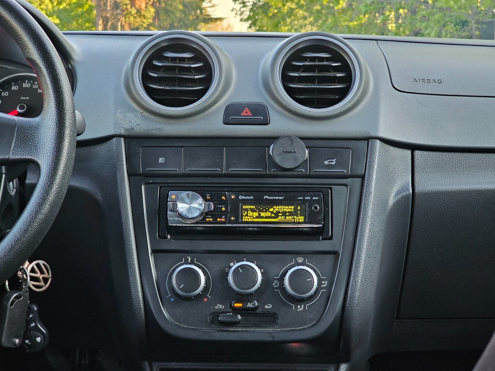 VOLKSWAGEN GOL 1.6 GTS - Imagen 17