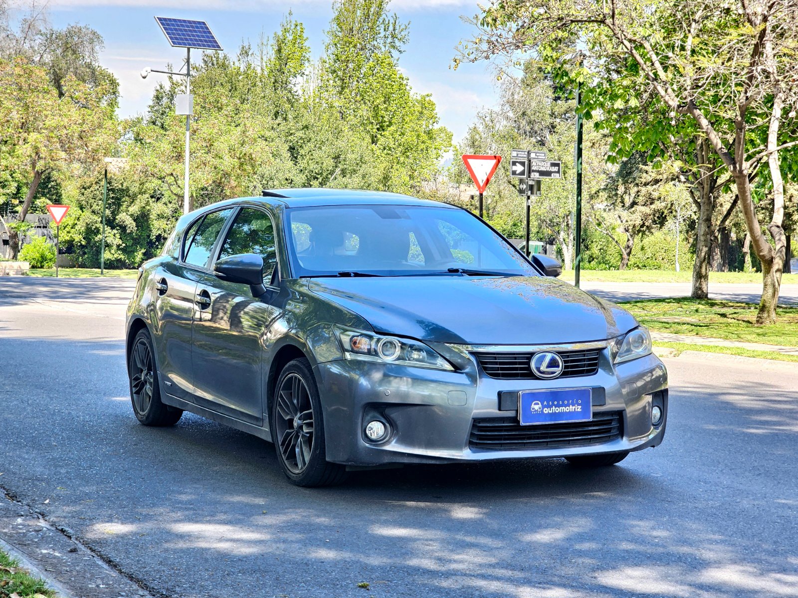 LEXUS CT200 1.8 HÍDRIDO - Imagen 1