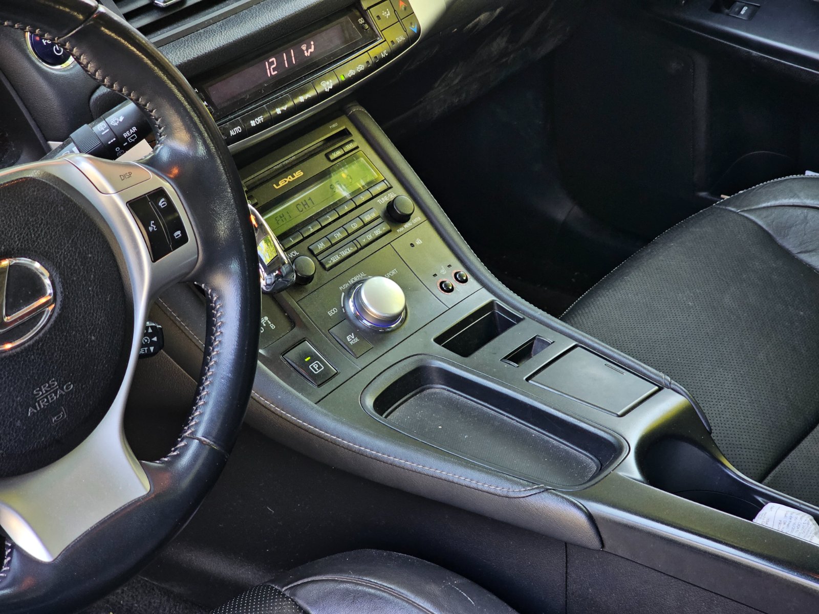 LEXUS CT200 1.8 HÍDRIDO - Imagen 16