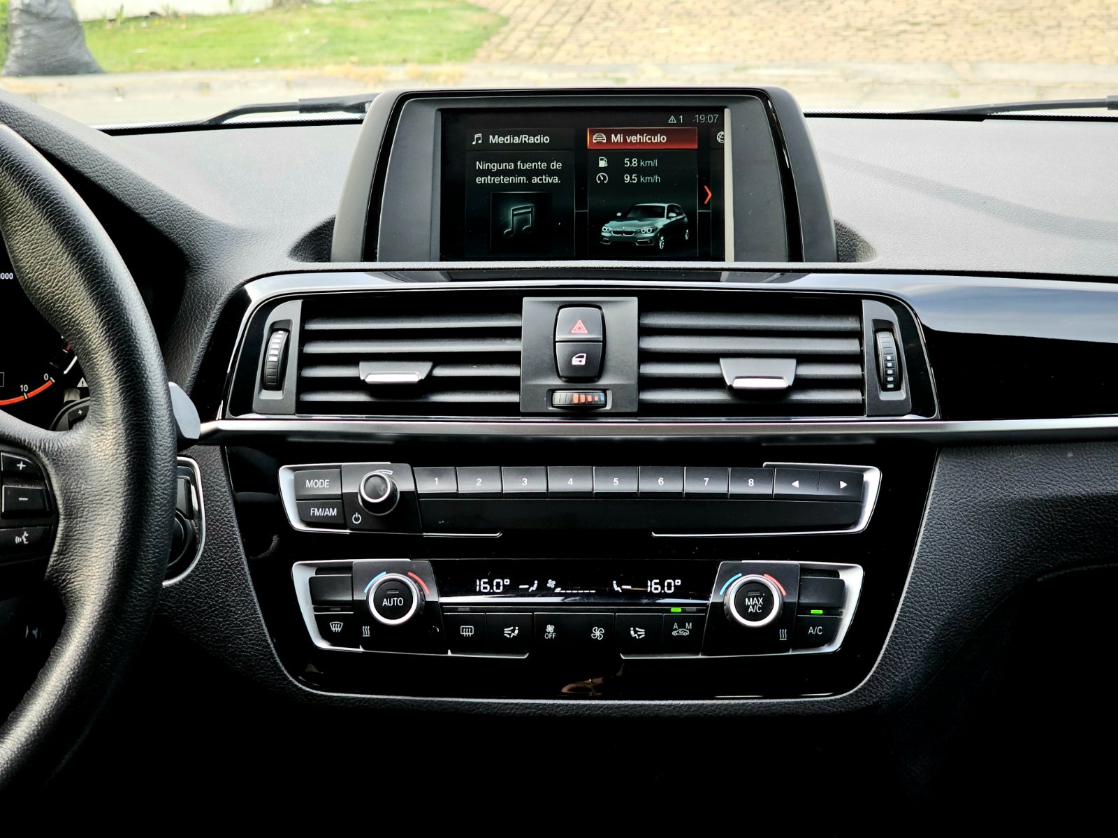 BMW 118 MILLENNIAL 1.5 TWINPOWER 5P AUT - Imagen 13