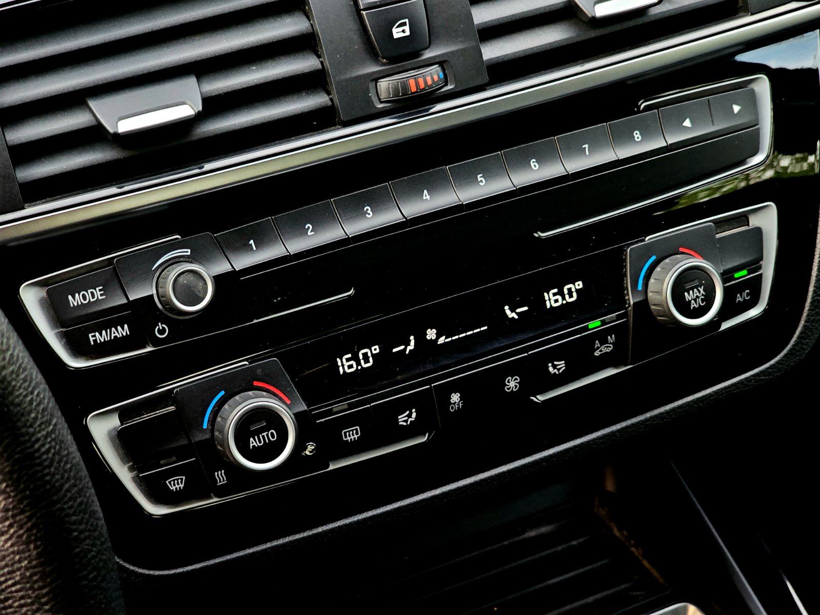 BMW 118 MILLENNIAL 1.5 TWINPOWER 5P AUT - Imagen 15