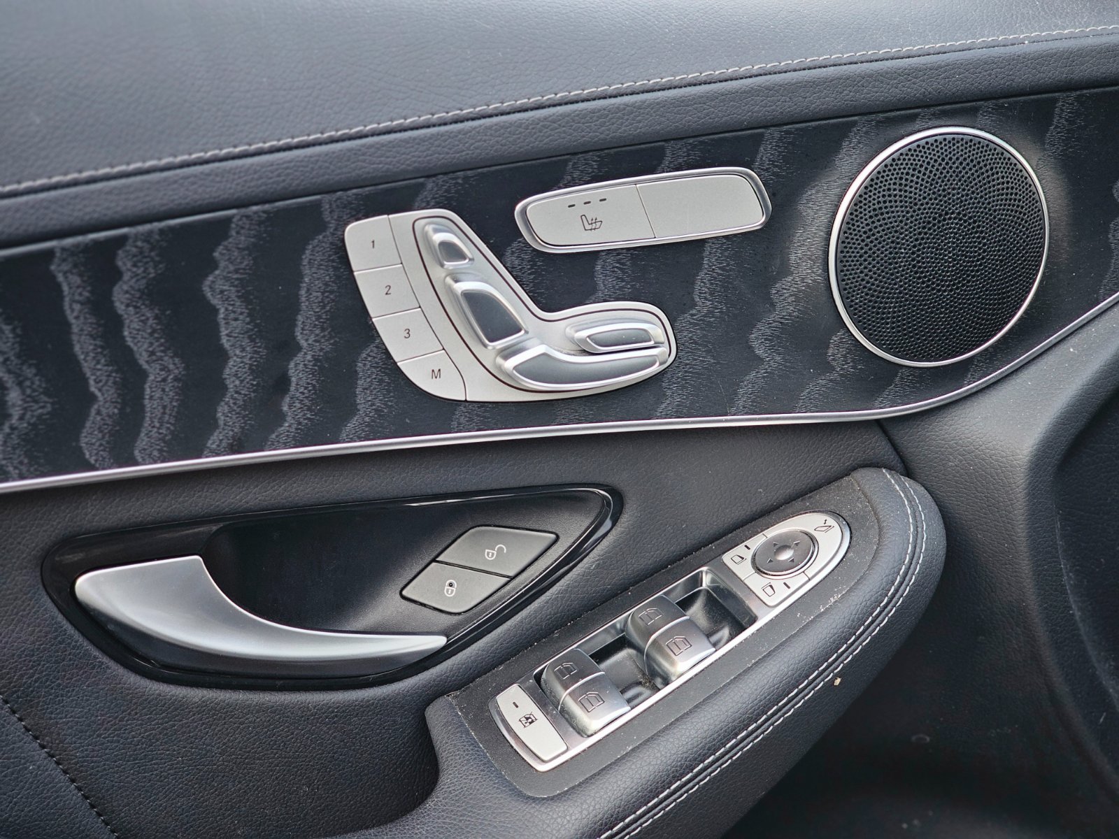 MERCEDES BENZ GLC COUPE 300D 4MATIC - Imagen 17