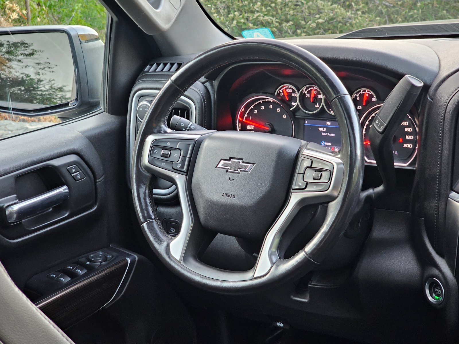 CHEVROLET SILVERADO LT 5.3 AUT Z71 - Imagen 18