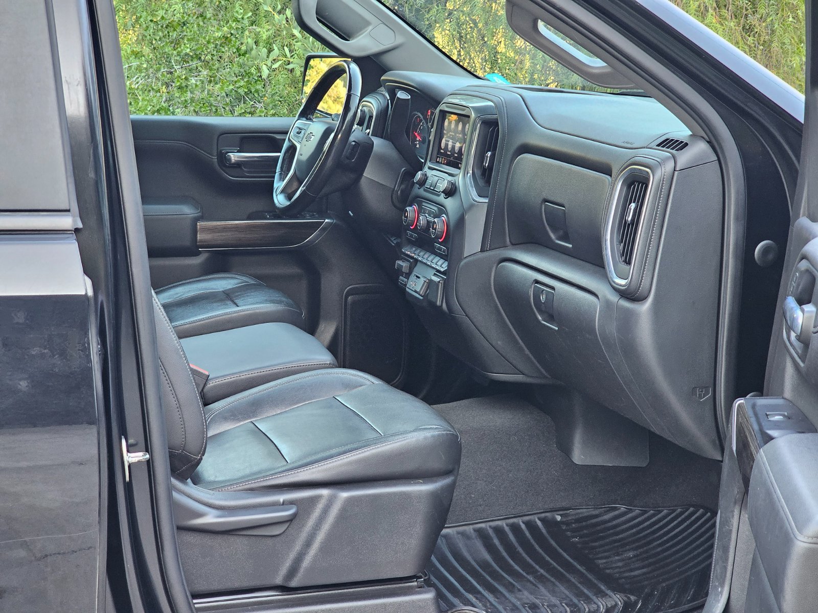 CHEVROLET SILVERADO LT 5.3 AUT Z71 - Imagen 23