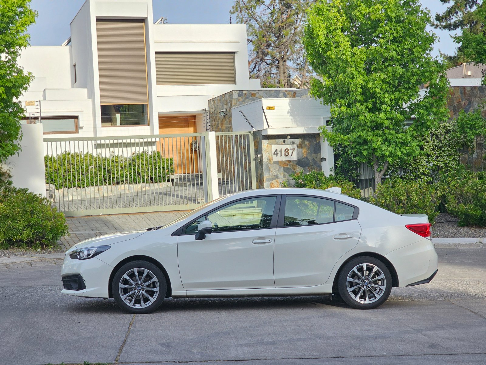 SUBARU IMPREZA 2.0 CVT 4WD - Imagen 9