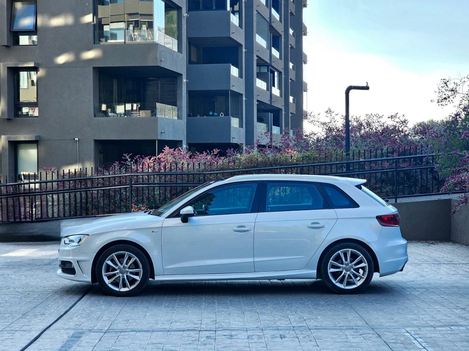 AUDI A3 SPORTBACK SLINE TFSI 1.4T - Imagen 8