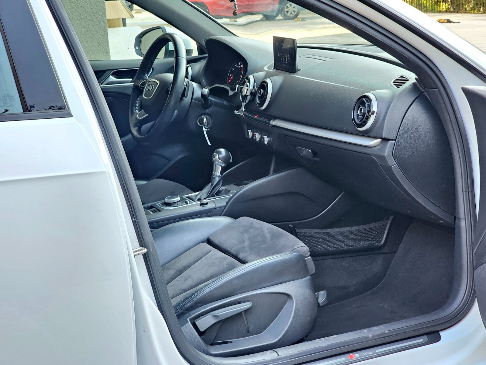 AUDI A3 SPORTBACK SLINE TFSI 1.4T - Imagen 13