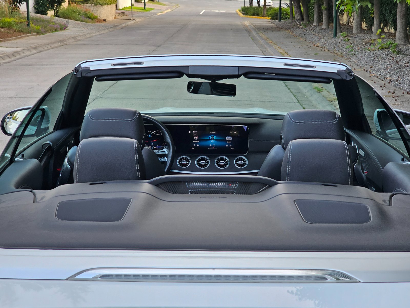 MERCEDES BENZ NEW E200 CABRIO 2.0 PAQUETE DEPORTIVO AMG  - Imagen 11