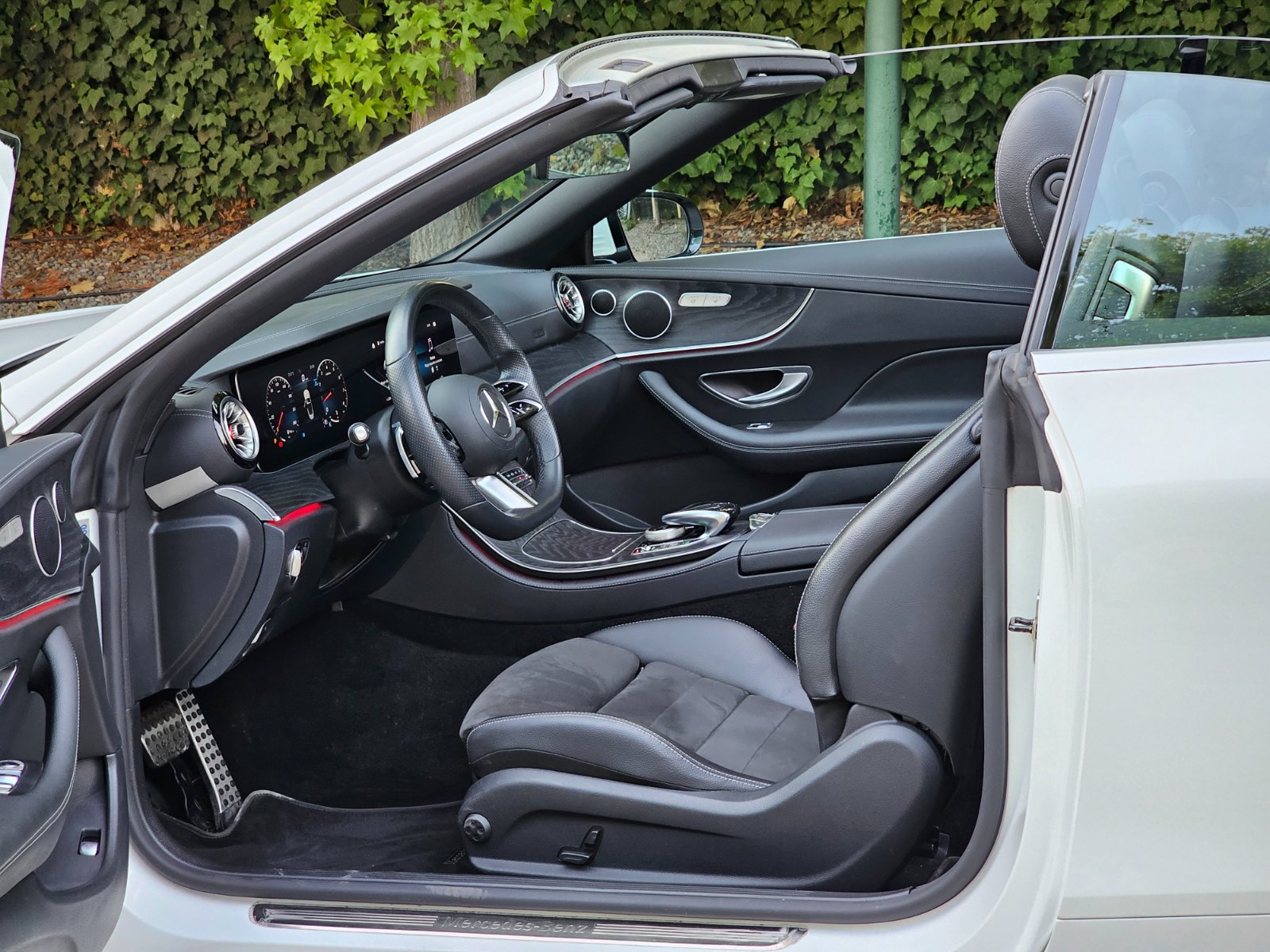 MERCEDES BENZ NEW E200 CABRIO 2.0 PAQUETE DEPORTIVO AMG - Imagen 12