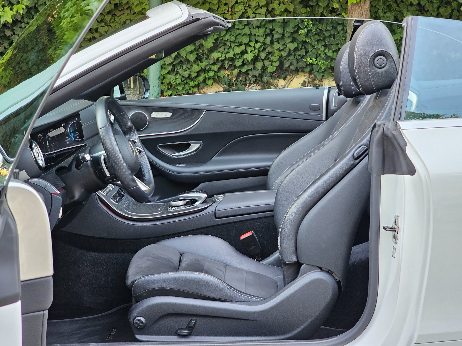 MERCEDES BENZ NEW E200 CABRIO 2.0 PAQUETE DEPORTIVO AMG - Imagen 22