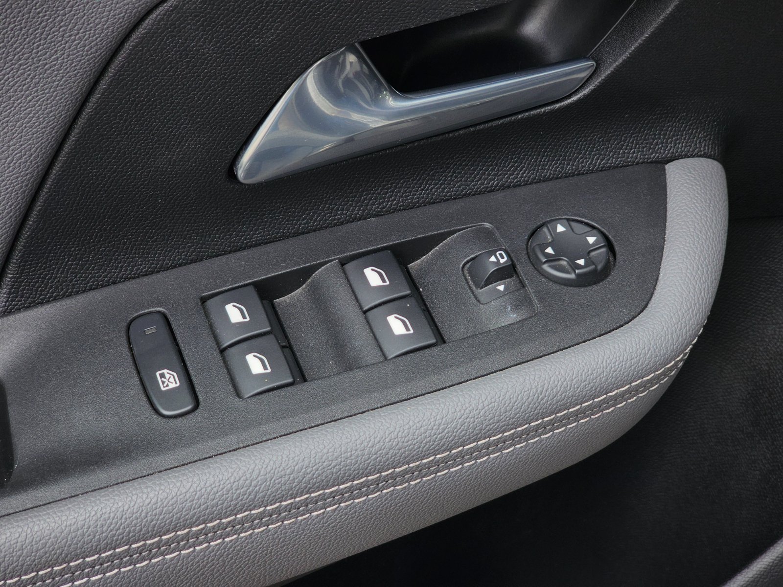 OPEL MOKKA 1.2T AUT8 - Imagen 20