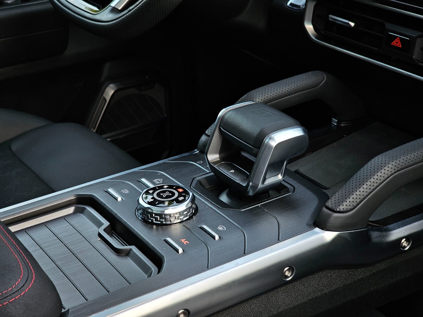 JETOUR T2 2.0T GDI AWD 7DCT LIMITED - Imagen 15