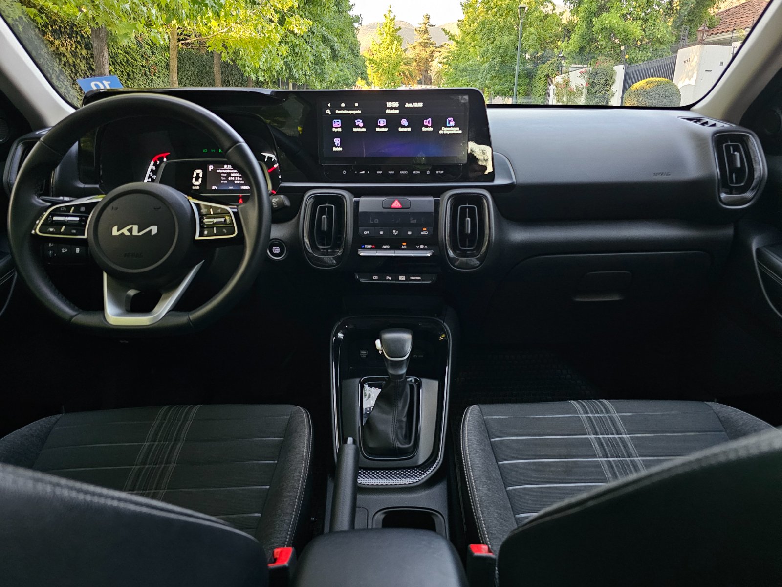 KIA SONET EX IVT 1.5 AUT - Imagen 14