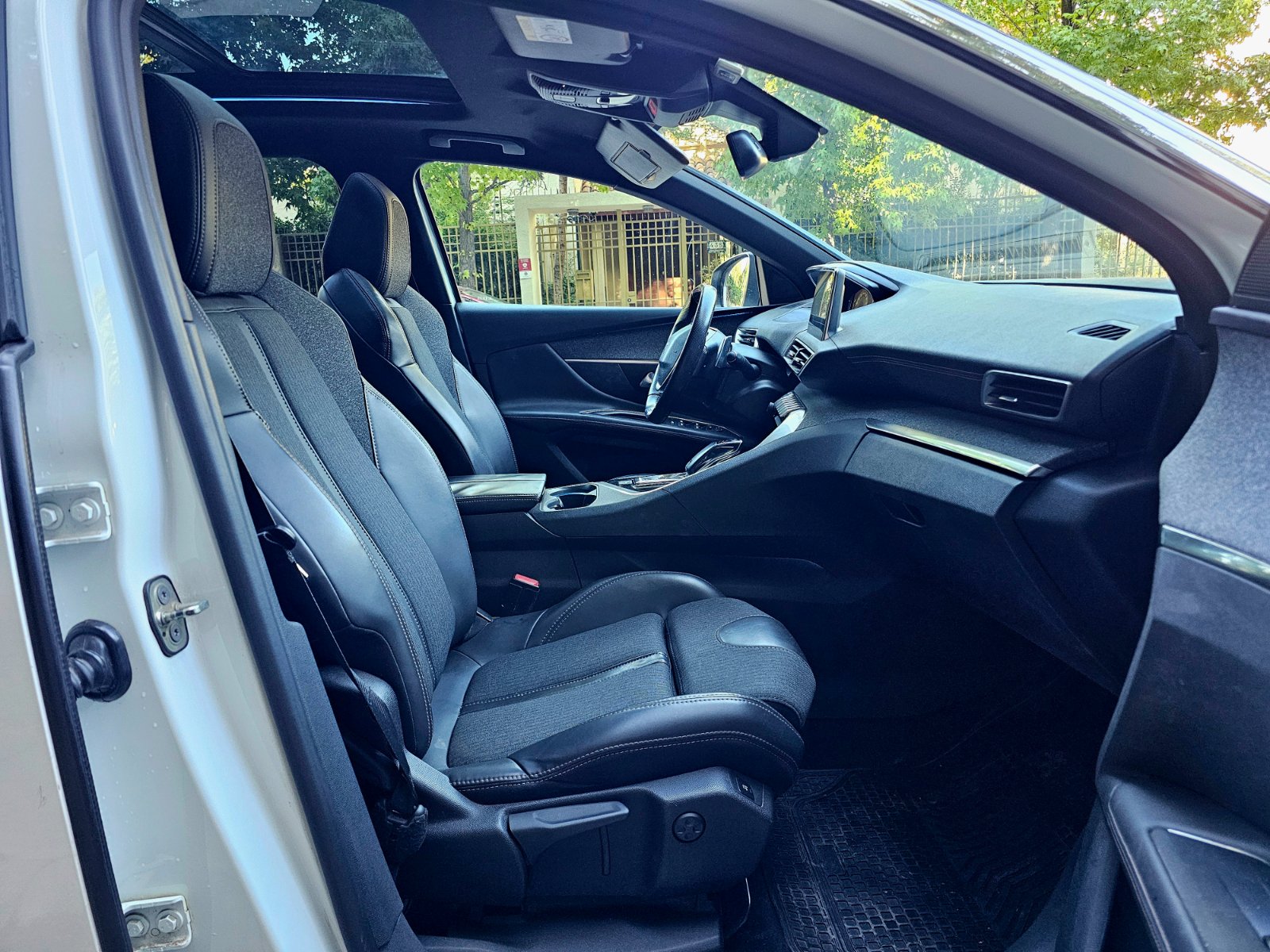 PEUGEOT 3008 GT LINE 1.6 AUT - Imagen 19