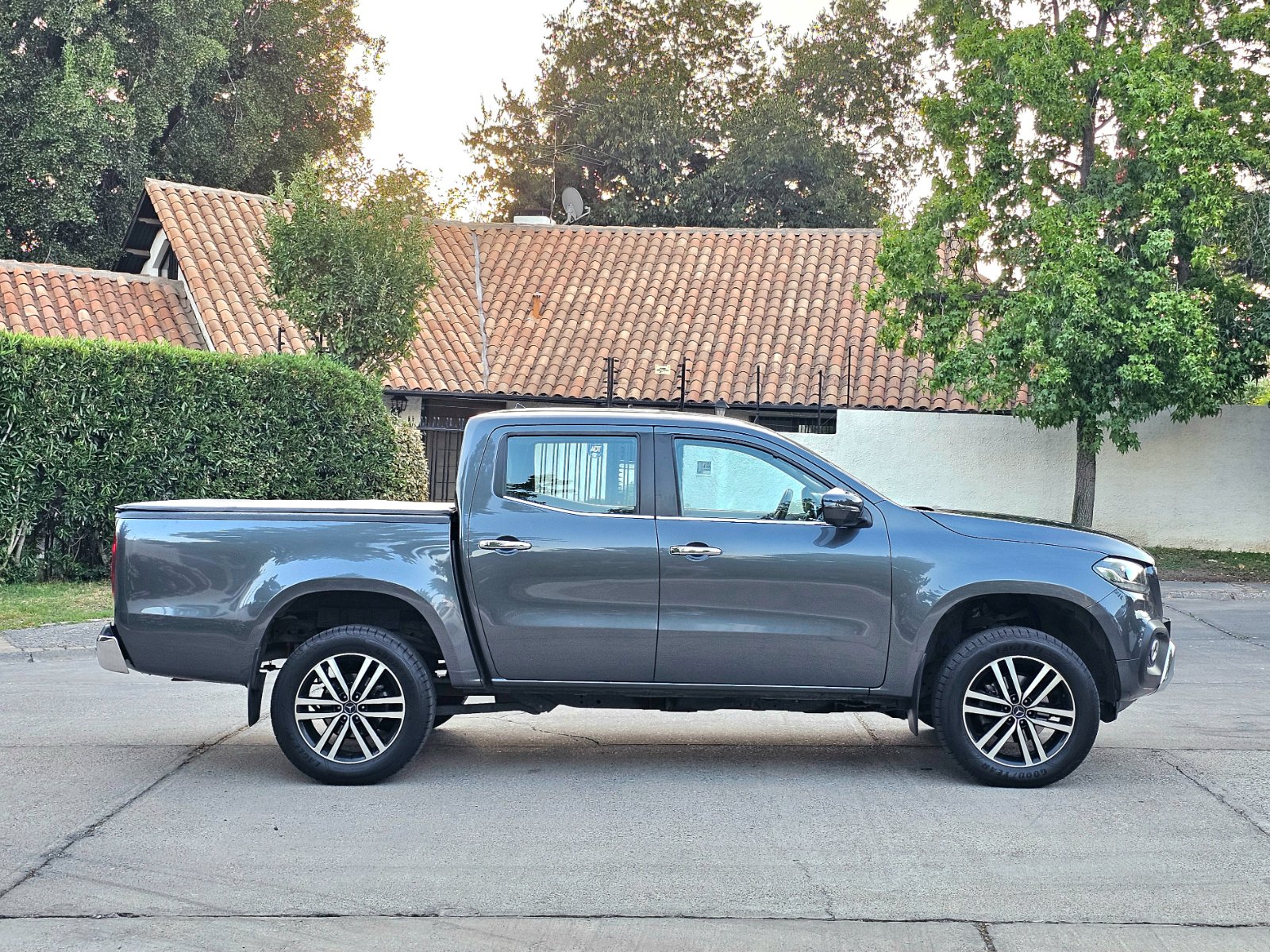 MERCEDES BENZ X 250D 2.3 4MATIC  - Imagen 9