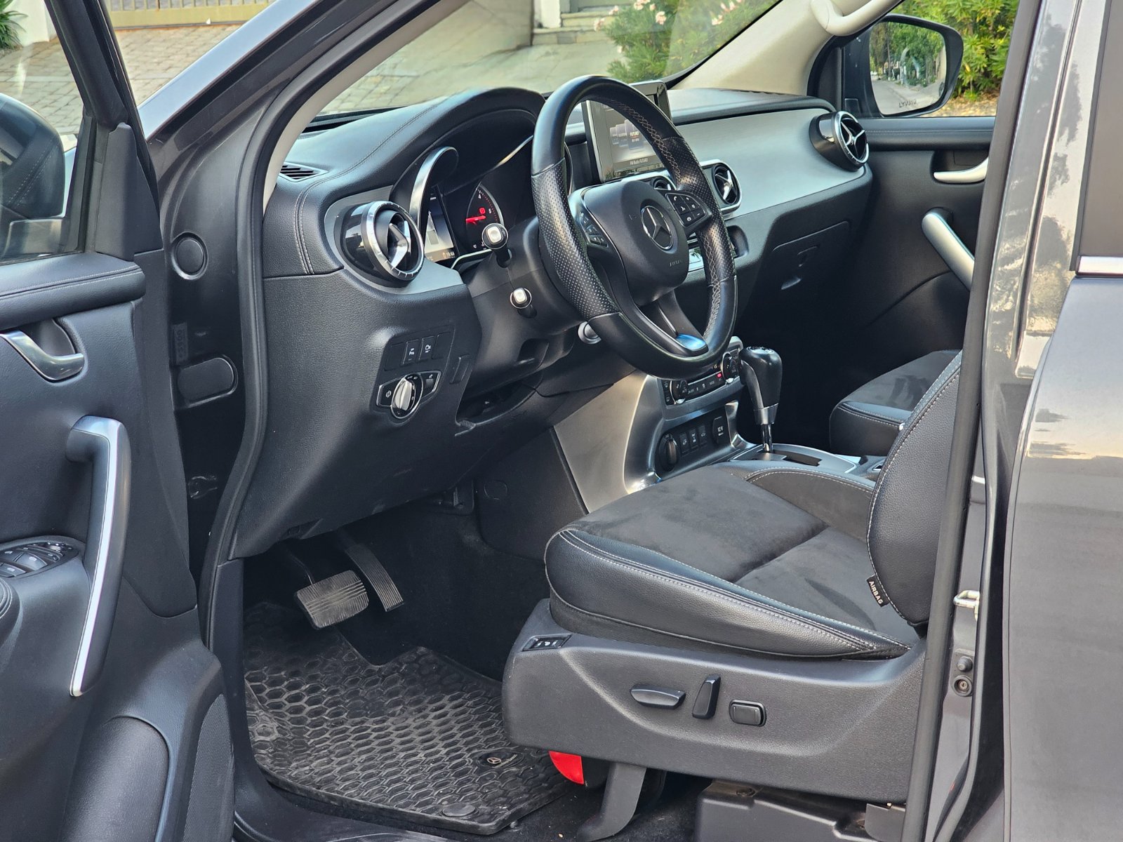 MERCEDES BENZ X 250D 2.3 4MATIC - Imagen 11