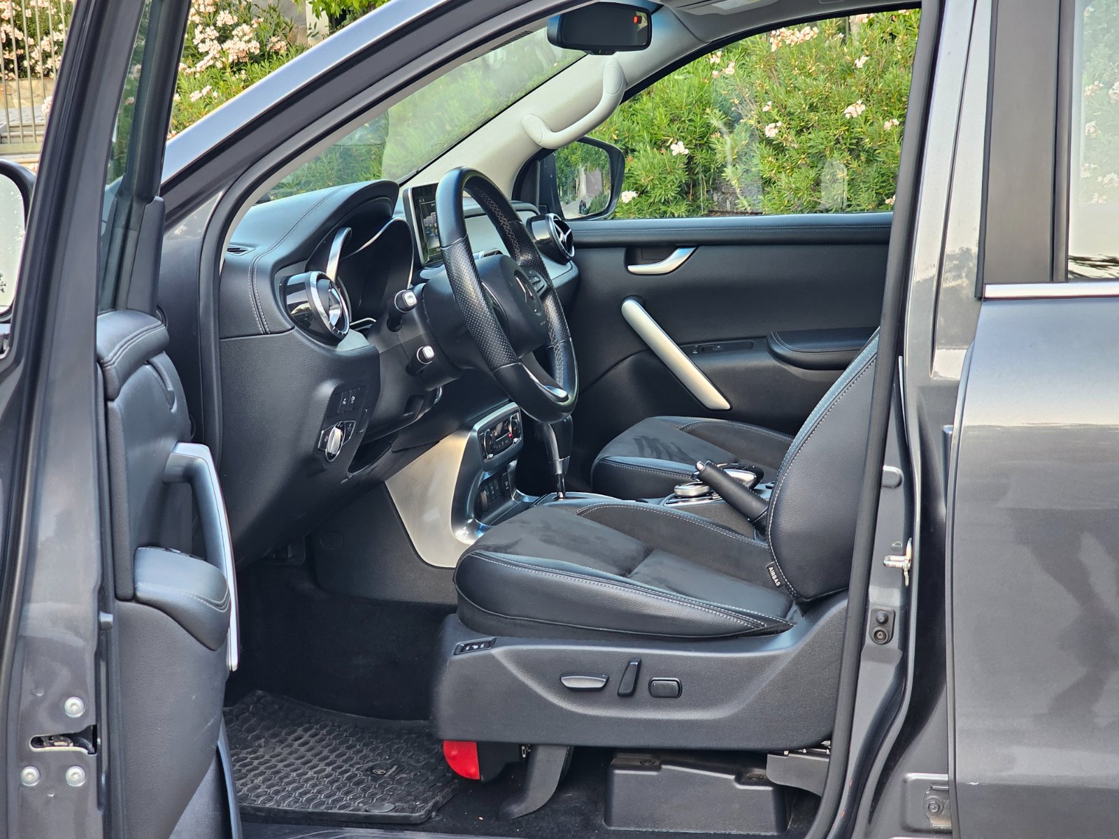 MERCEDES BENZ X 250D 2.3 4MATIC - Imagen 25