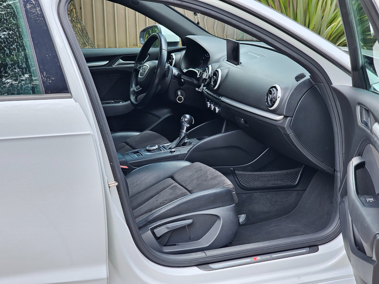 AUDI A3 SPORTBACK SLINE TFSI 1.4T - Imagen 11