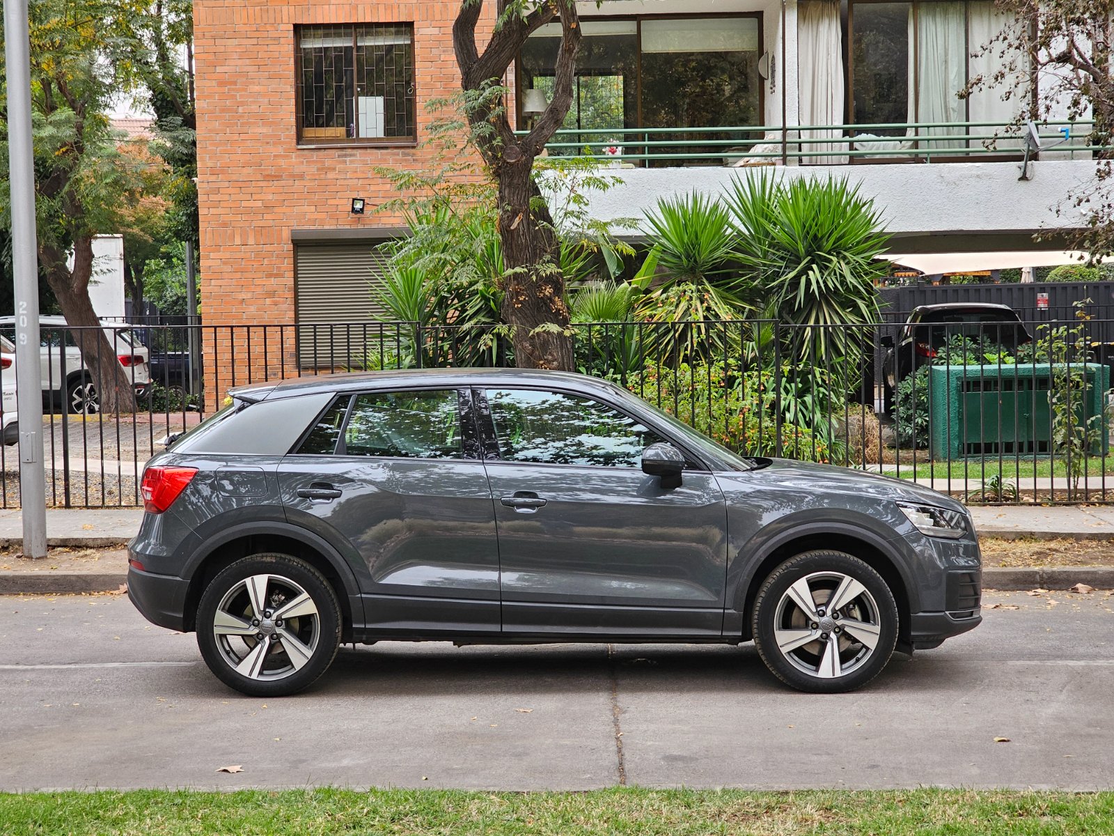 AUDI Q2 TFSI 1.4T AUT - Imagen 9
