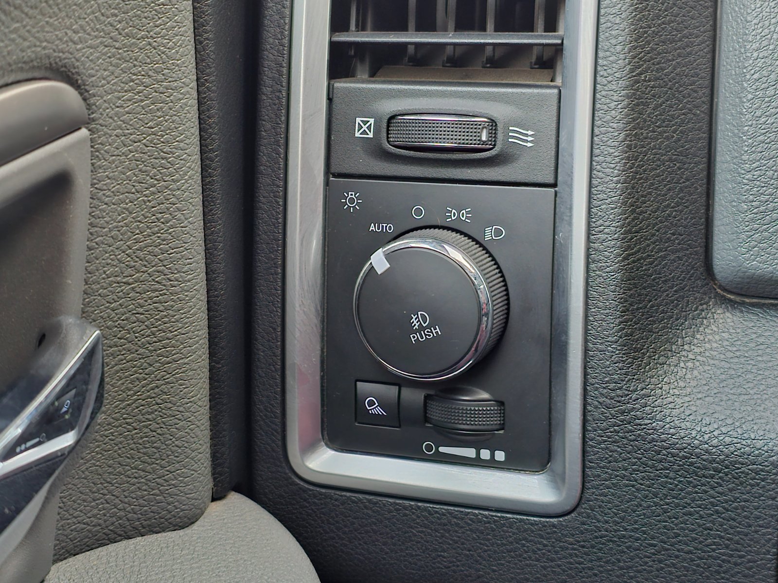 DODGE RAM 1500 3.6L AUT 4X4 - Imagen 19