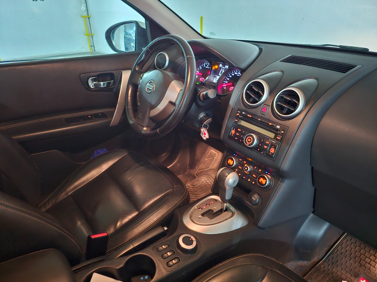 NISSAN QASHQAI 4X4 LIMITED 2.0 AUT - Imagen 15