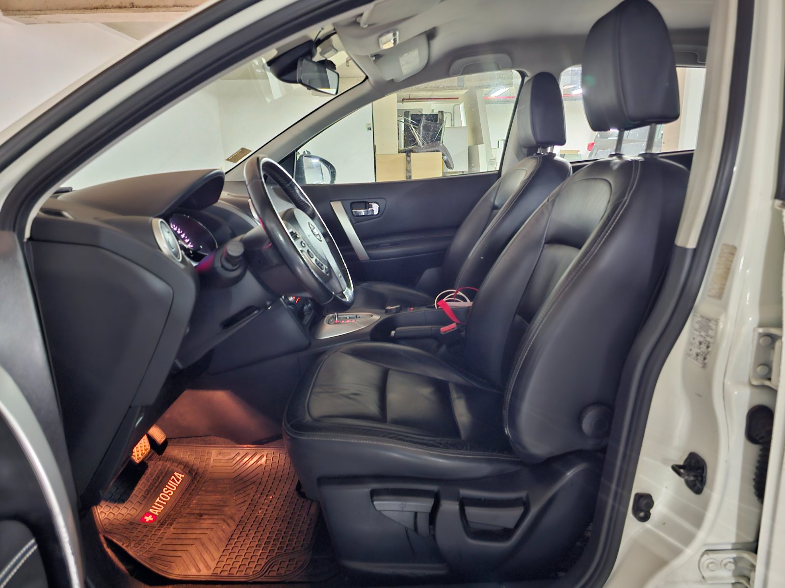 NISSAN QASHQAI 4X4 LIMITED 2.0 AUT - Imagen 20