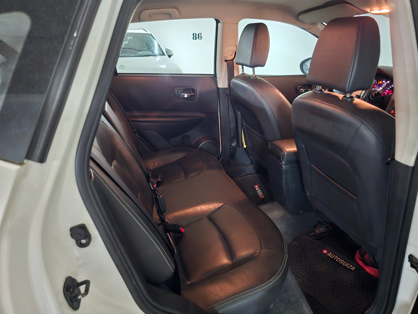 NISSAN QASHQAI 4X4 LIMITED 2.0 AUT - Imagen 23