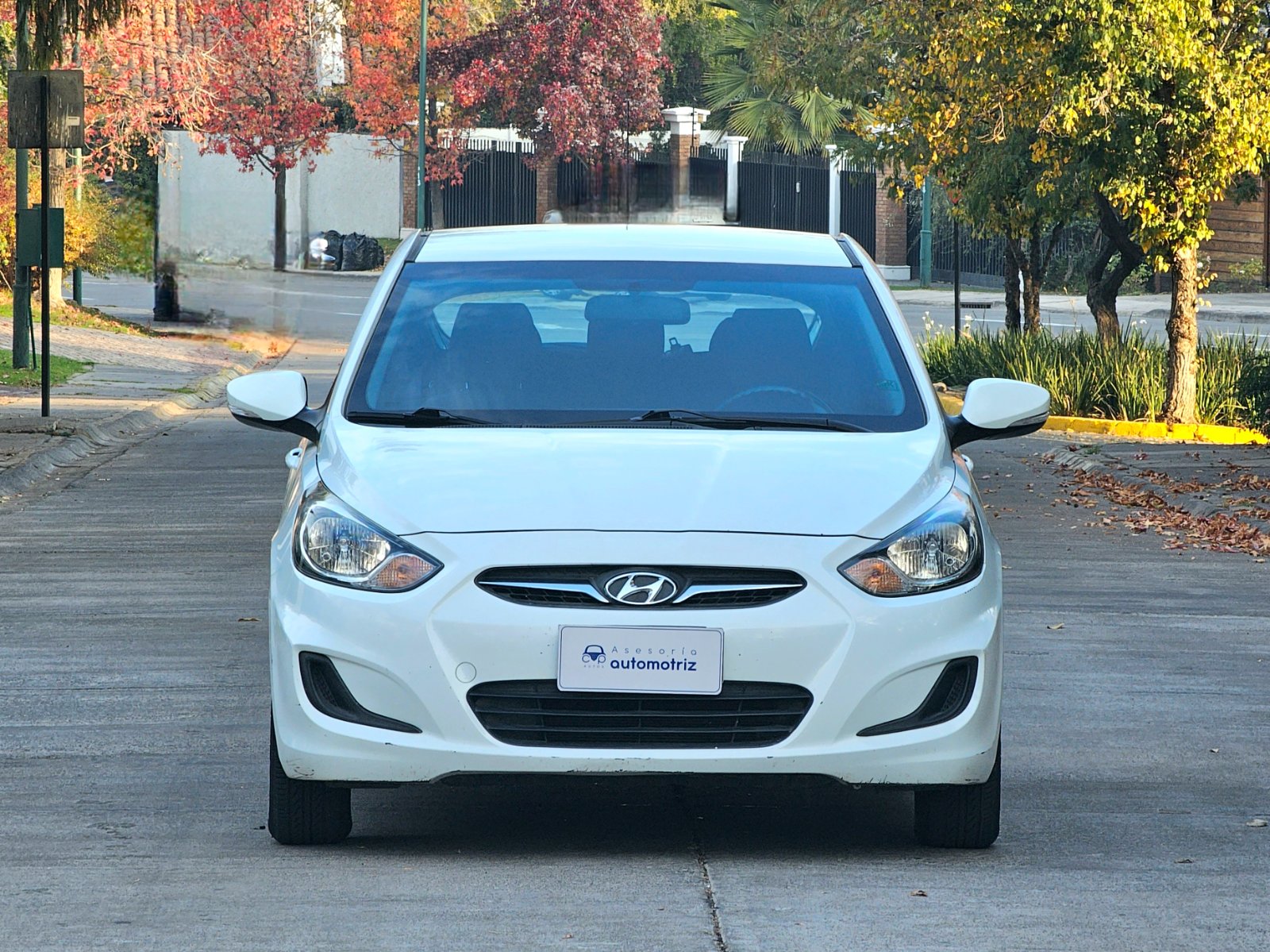 Hyundai Accent HB 1.4 GLS AC ABS - Imagen 3