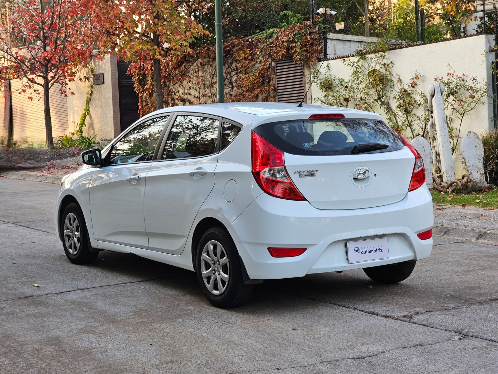 Hyundai Accent HB 1.4 GLS AC ABS - Imagen 7