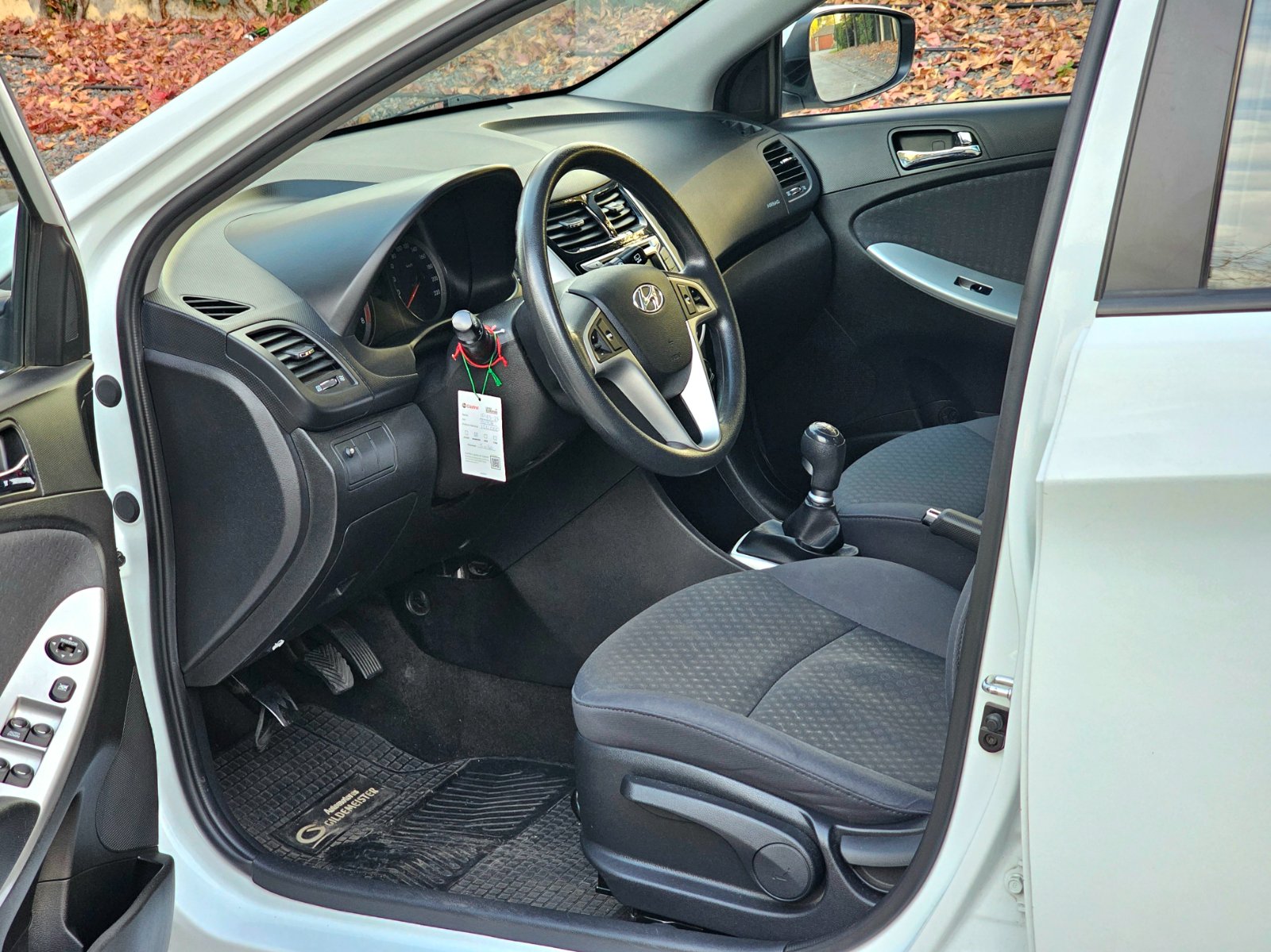 Hyundai Accent HB 1.4 GLS AC ABS - Imagen 10