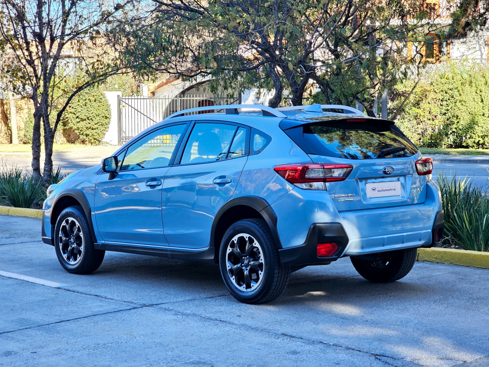 SUBARU XV  2.0i CVT AWD X MODE - Imagen 4