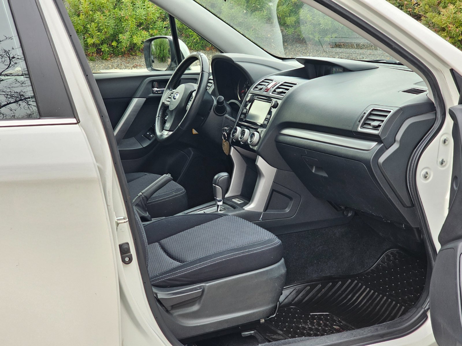 SUBARU FORESTER 2.0i CVT AWD X MODE - Imagen 13