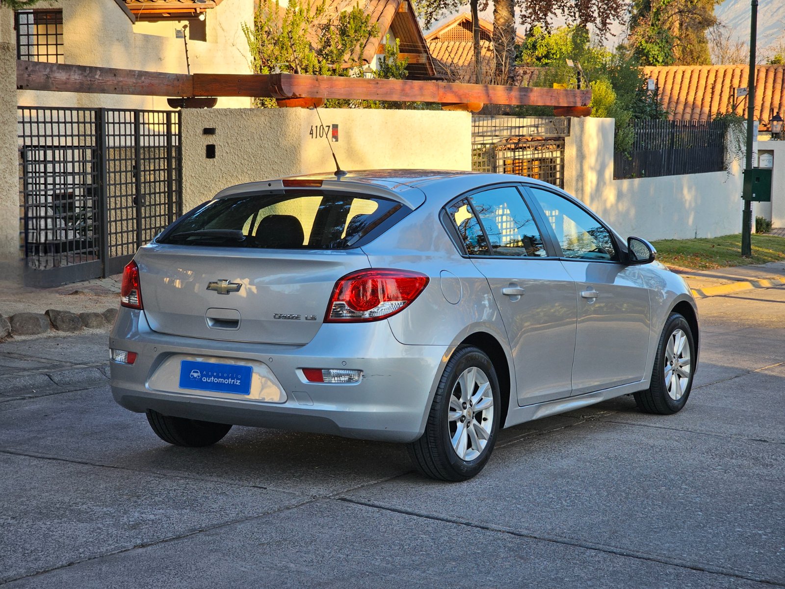 CHEVROLET CRUZE II LS 1.8 AUT - Imagen 4