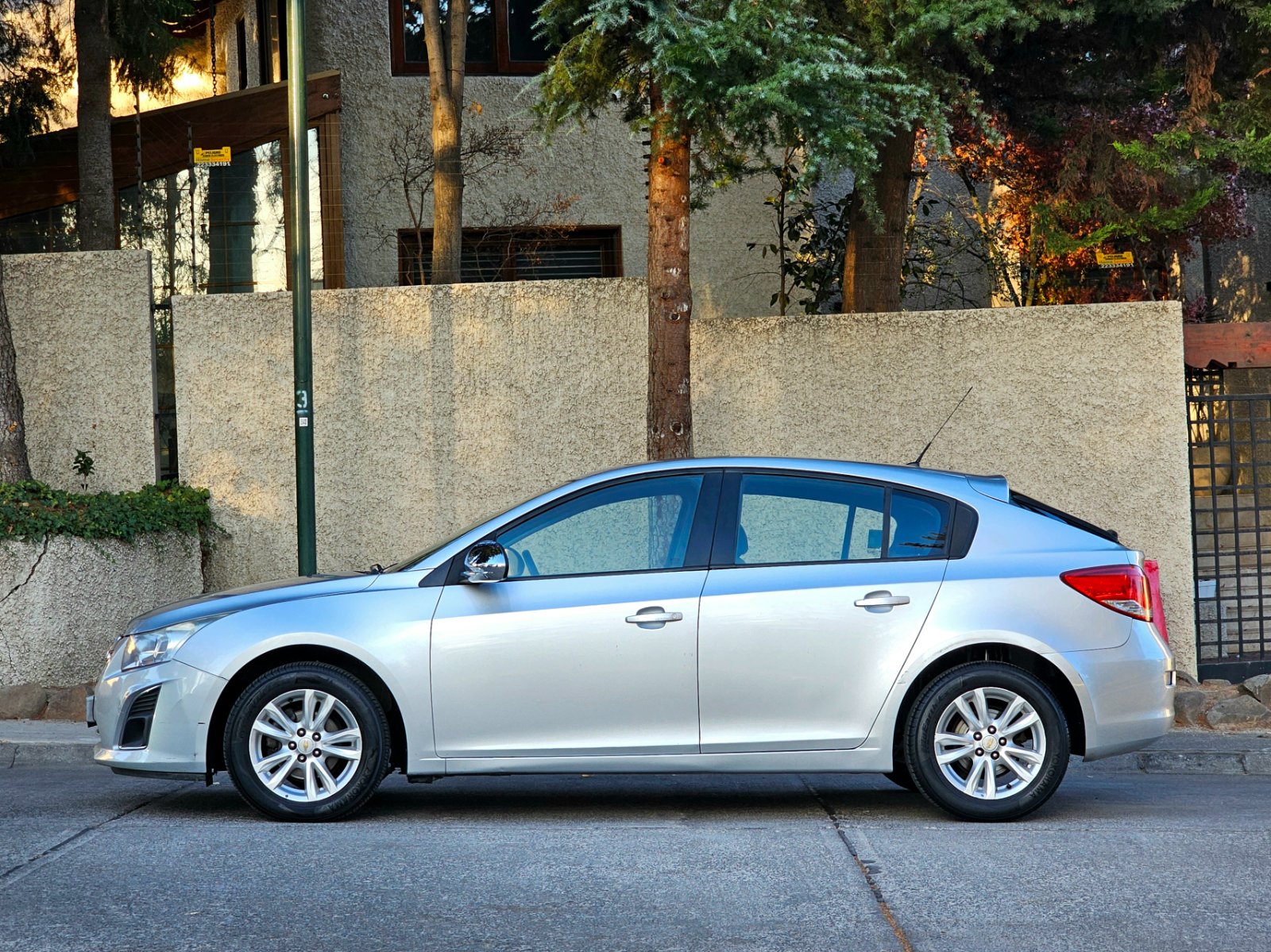 CHEVROLET CRUZE II LS 1.8 AUT - Imagen 7