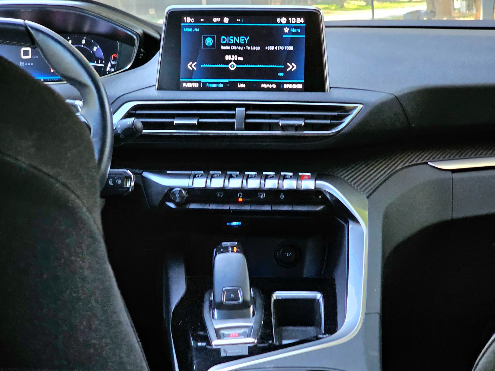 PEUGEOT 3008 1.5 BlueHDi Aut - Imagen 13