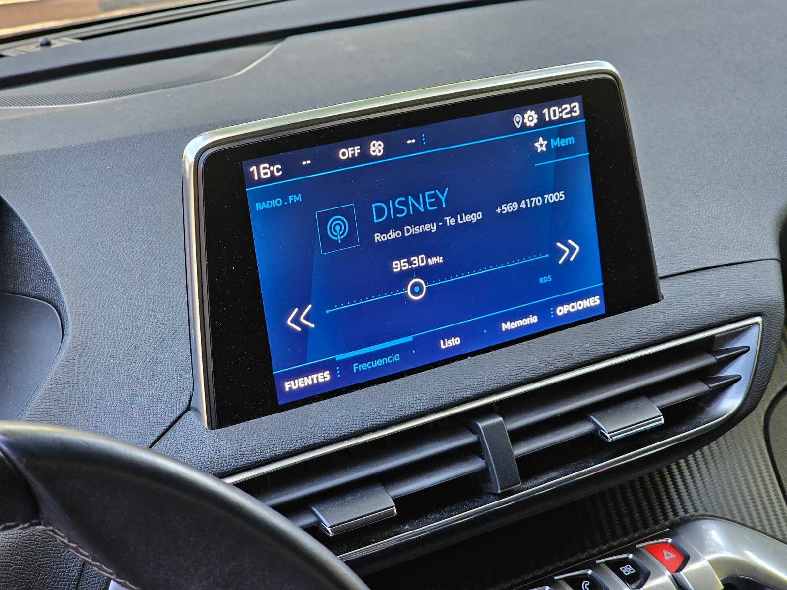 PEUGEOT 3008 1.5 BlueHDi Aut - Imagen 15