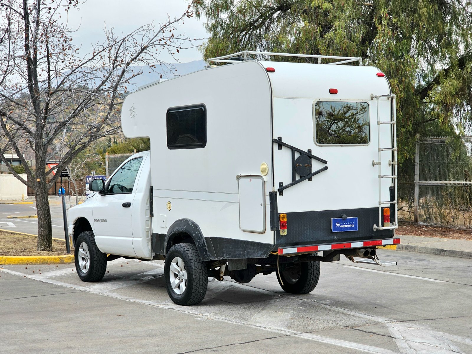Camper Dodge Ram 1500 4x4 - Imagen 4