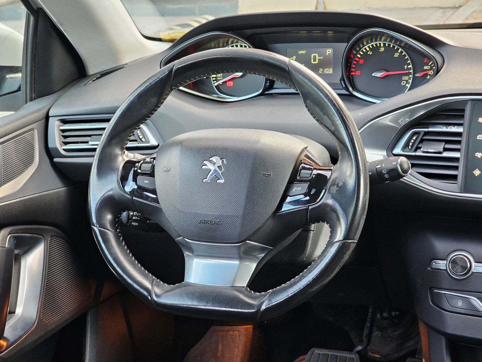 PEUGEOT 1.6 HDI ALLURE AUT - Imagen 13
