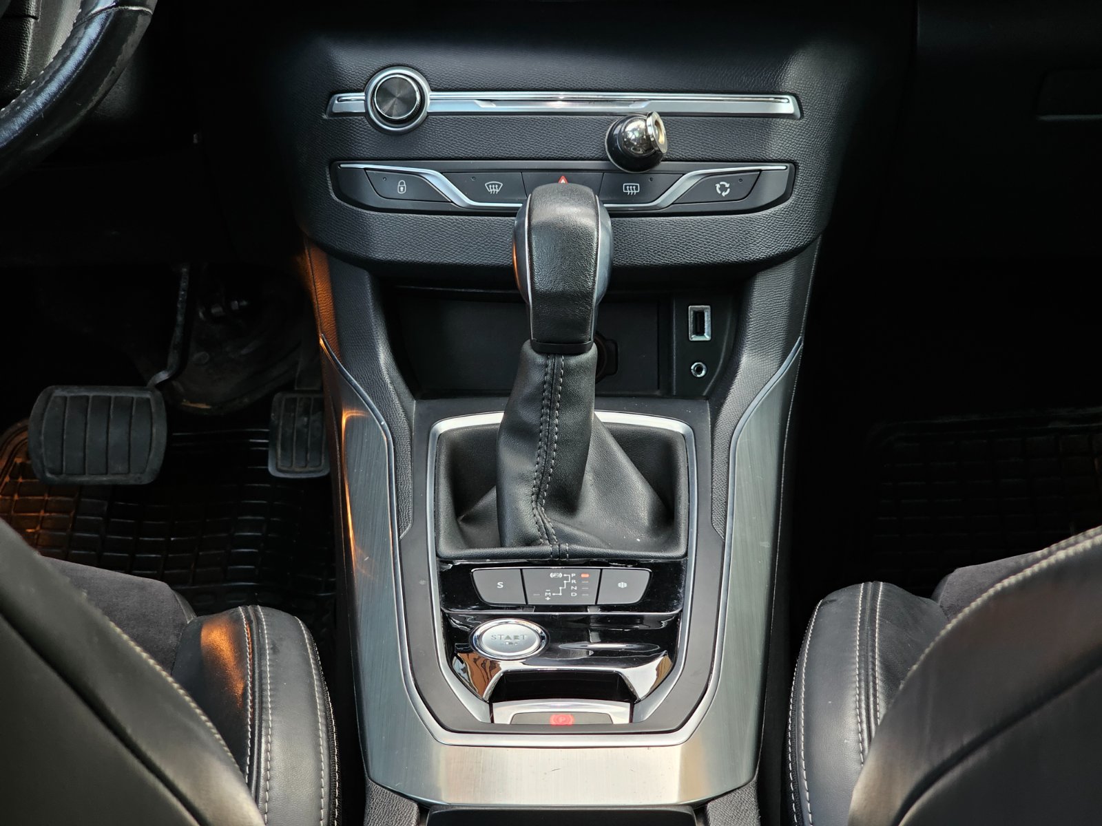 PEUGEOT 1.6 HDI ALLURE AUT - Imagen 16