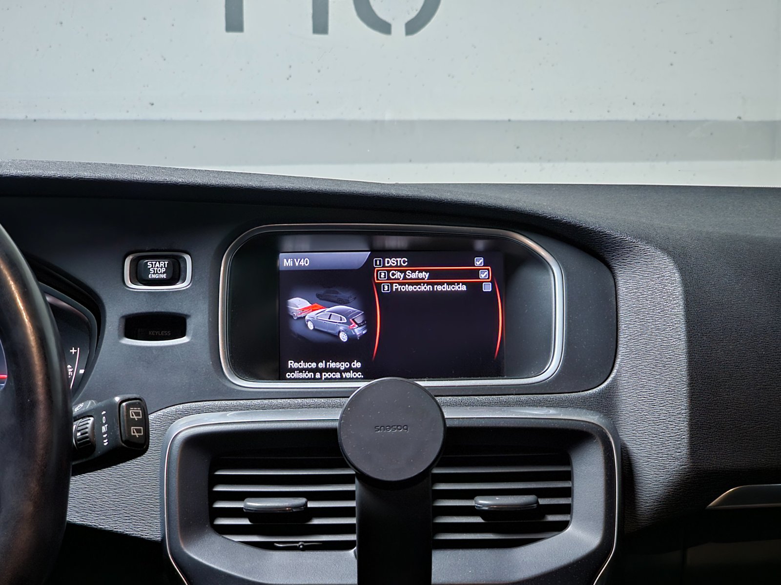 VOLVO V40 T4 1.6T PLUS - Imagen 13