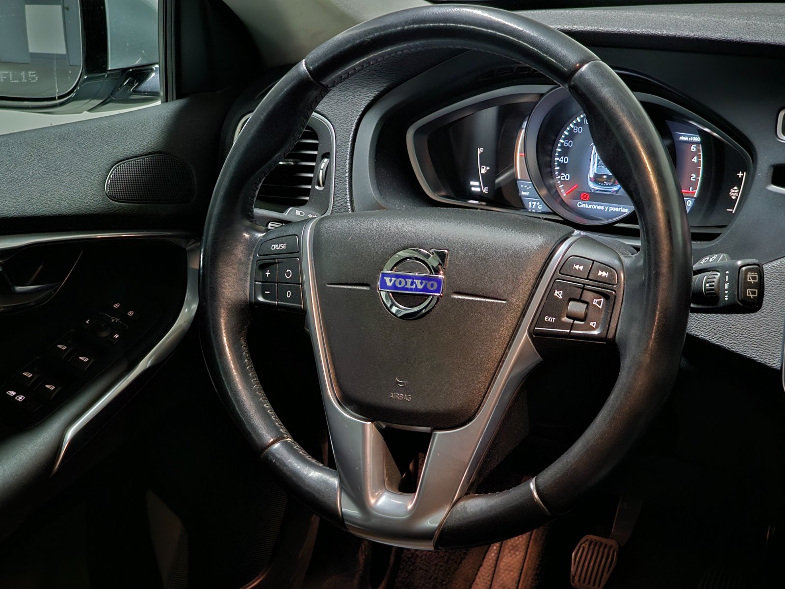 VOLVO V40 T4 1.6T PLUS - Imagen 16