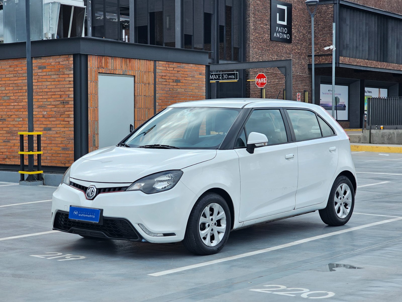 MG MG3 1.5 STD - Imagen 3