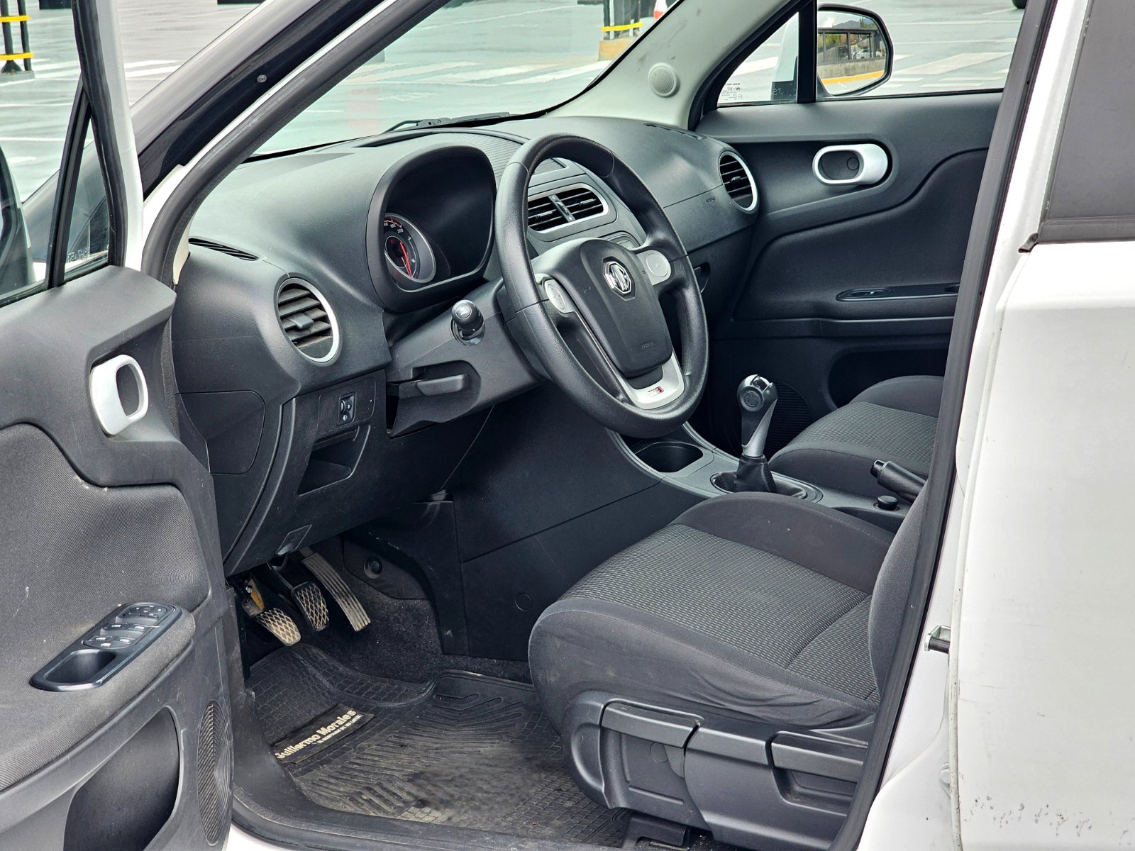 MG MG3 1.5 STD - Imagen 9