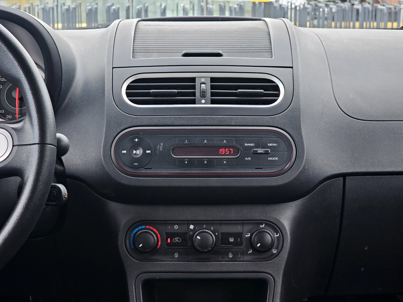 MG MG3 1.5 STD - Imagen 14
